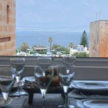 Private Room In A Modern Apartment With Pool And Sea View خليج سانت بول المظهر الخارجي الصورة