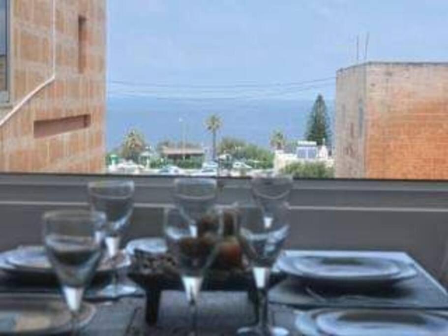 Private Room In A Modern Apartment With Pool And Sea View خليج سانت بول المظهر الخارجي الصورة